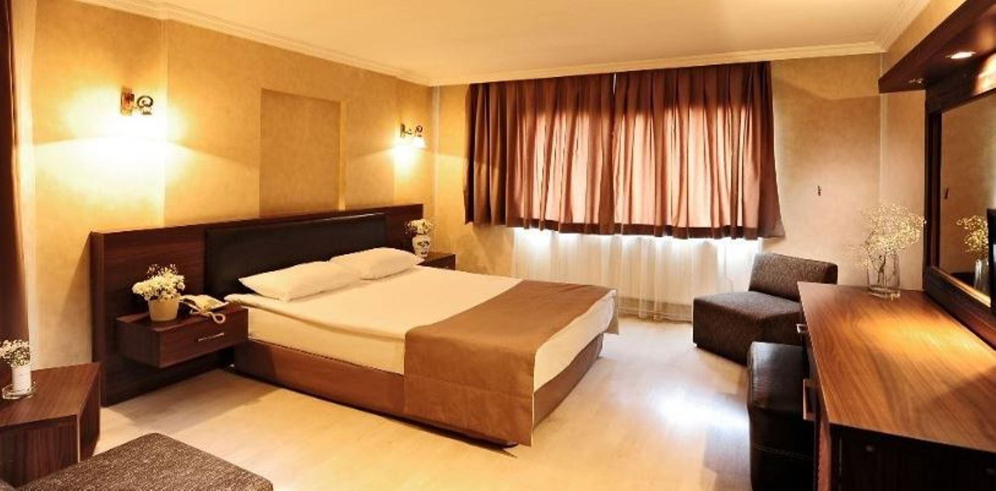 Uestuen Hotel Alsancak İzmir Luaran gambar