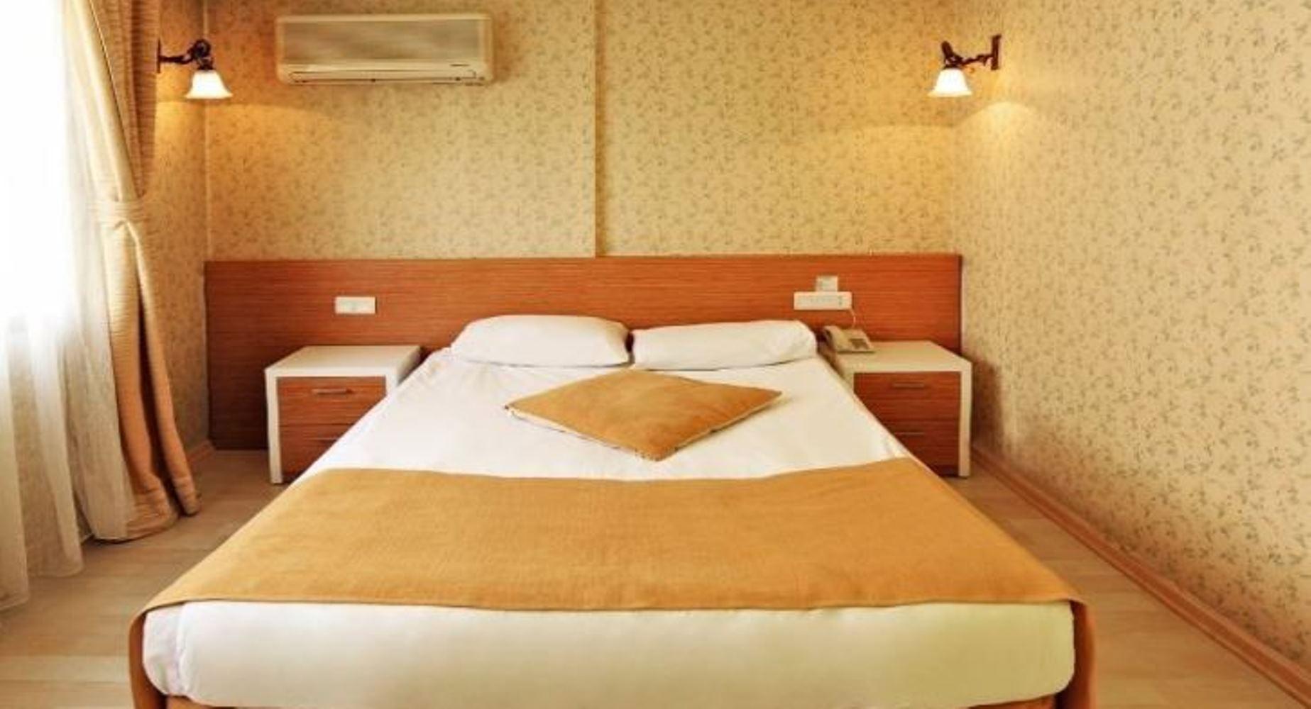 Uestuen Hotel Alsancak İzmir Luaran gambar