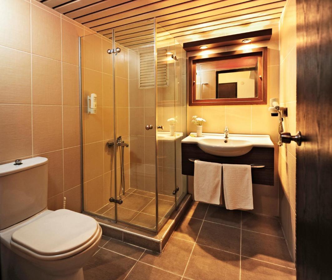 Uestuen Hotel Alsancak İzmir Luaran gambar