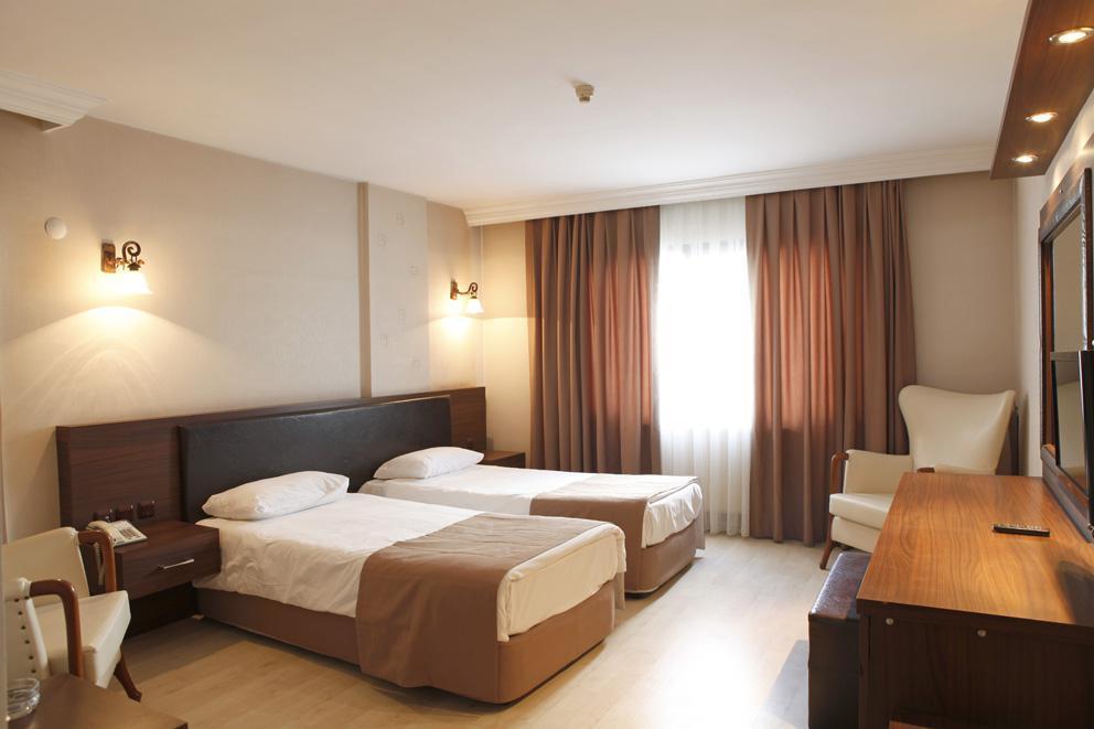 Uestuen Hotel Alsancak İzmir Luaran gambar