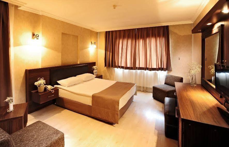 Uestuen Hotel Alsancak İzmir Luaran gambar